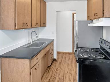 Main picture of Carroll Court Apartments