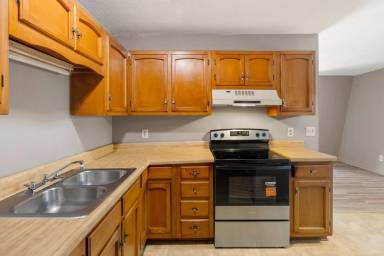 Main picture of 511 Poplar St