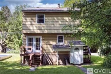 Main picture of 307 Meadville St