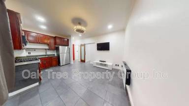 Main picture of 1921 26th Ave