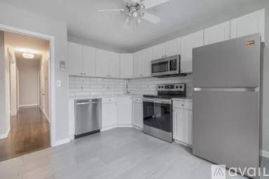 Main picture of 15 Aspinwall Ave