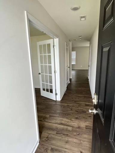 Main picture of 632 Clay Dr