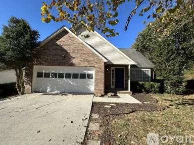 Main picture of 726 Settlers Pond Way