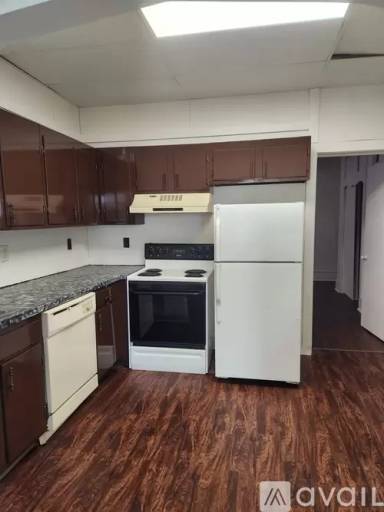 Main picture of 360 Lehigh Ave