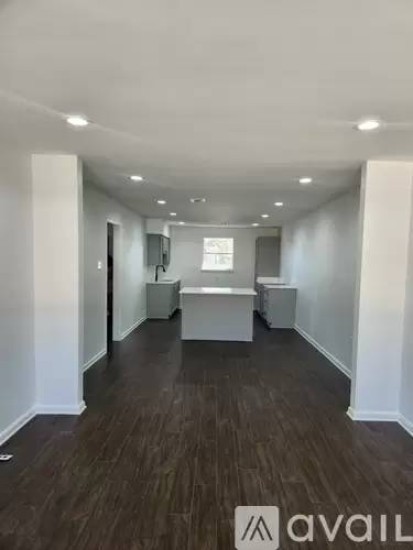 Main picture of 4213 Lenora St