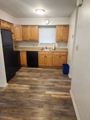 Main picture of 229 S Carlisle St