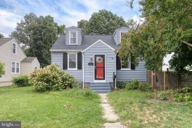 Main picture of 15 Georgia Ave NW