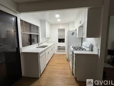 Main picture of 10875 Camino Ruiz