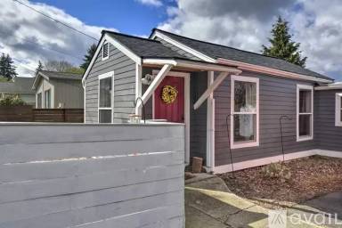 Main picture of 3001 Eagle Ave
