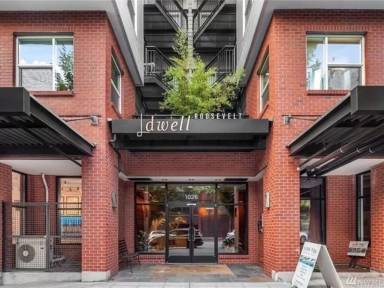 Main picture of Dwell Roosevelt