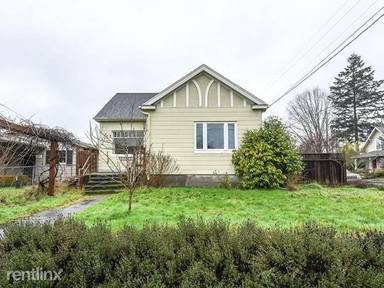 Main picture of 6423 SE Tolman St