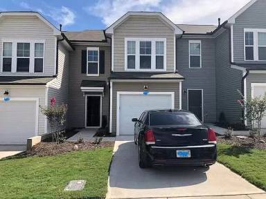 Main picture of 414 Notre Dame Dr