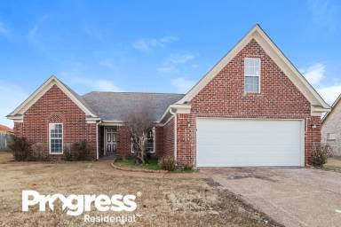 Main picture of 215 Mack Edwards Dr