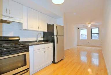 Main picture of 310 W 115th St