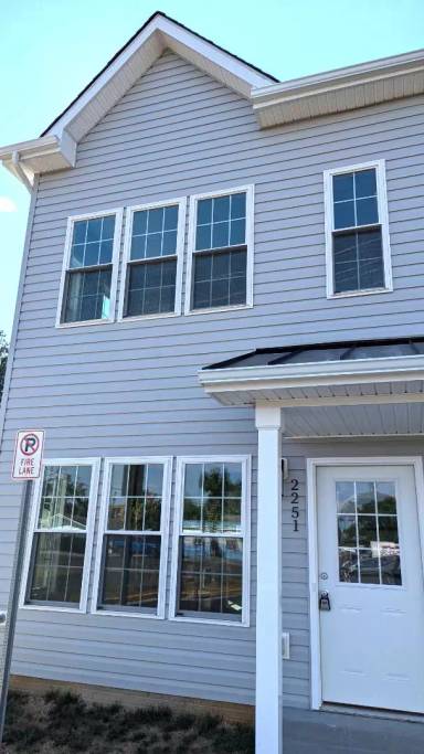 Main picture of 2253 Papermill Rd