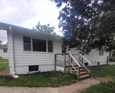 Main picture of 2216 Lincoln Ave