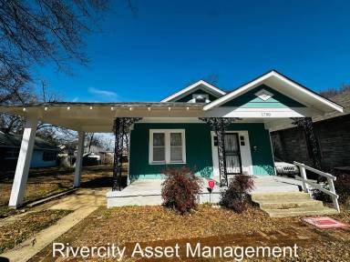 Main picture of 1750 Euclid Ave