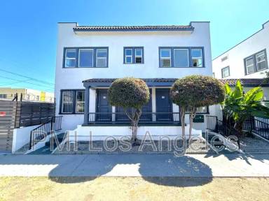 Main picture of 1580 W 30th St