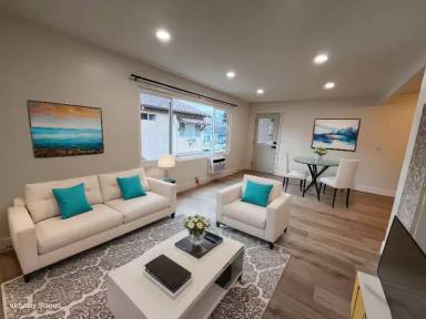 Main picture of 460 South Olive Street - E