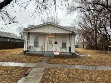Main picture of 2407 S 13th St