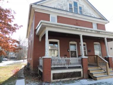 Main picture of 290 S Main St