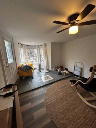 Main picture of 3816 Spring Garden St