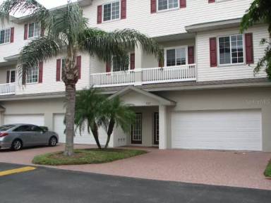 Main picture of 3321 10th Ln W