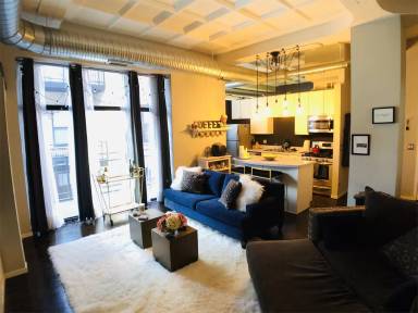 Main picture of 1307 S Wabash Ave