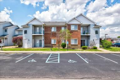 Main picture of 7830 Circle Front Ct