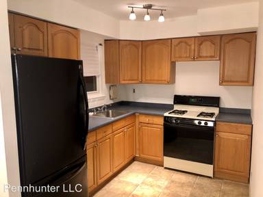 Main picture of 9921 Lackland Dr