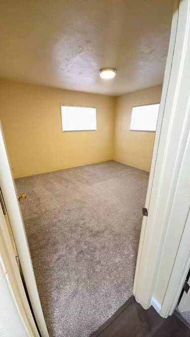 Main picture of 802 Oak St