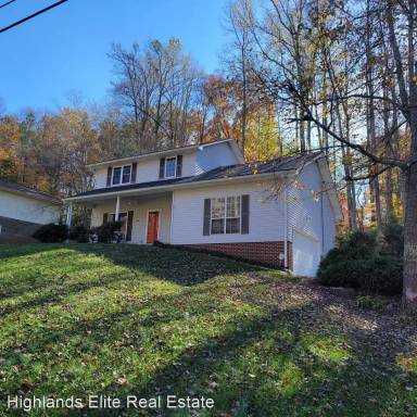 Main picture of 305 Kenway St