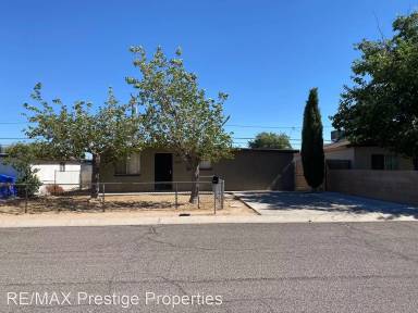 Main picture of 2115 Davis Ave