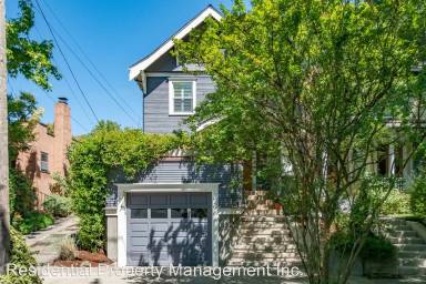 Main picture of 2136 NE 11th Ave