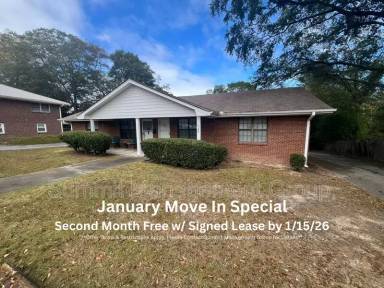 Main picture of Locust Dr NE