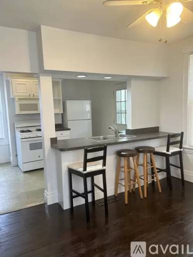 Main picture of 3100 Markbreit Ave