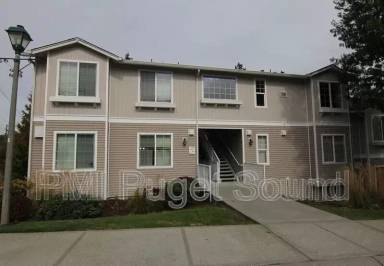 Main picture of 2804 SE 8th Pl