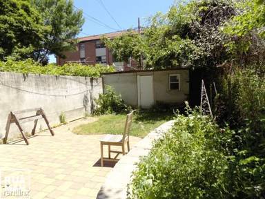 Main picture of 82 Eldert St