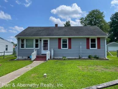 Main picture of 2604 Petersburg St