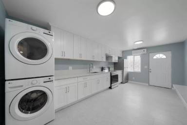 Main picture of 808 Saint Louis Ave