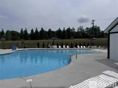 Main picture of 16142 Commodore Dr