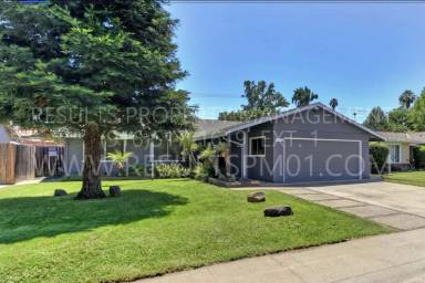 Main picture of 9072 Posada Way