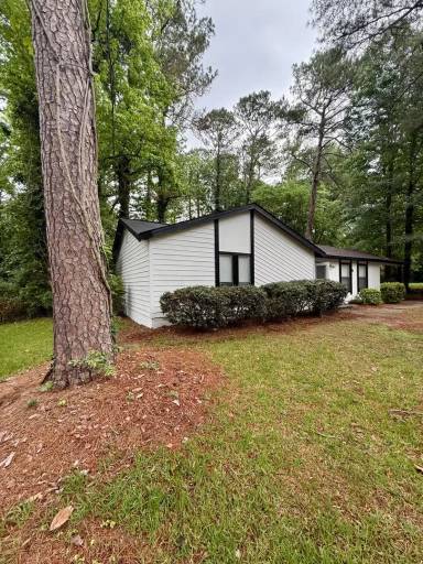 Main picture of 655 Post Oak Rd