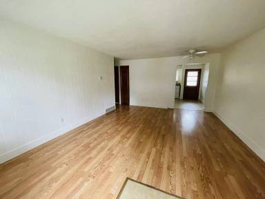 Main picture of 209 E Home St