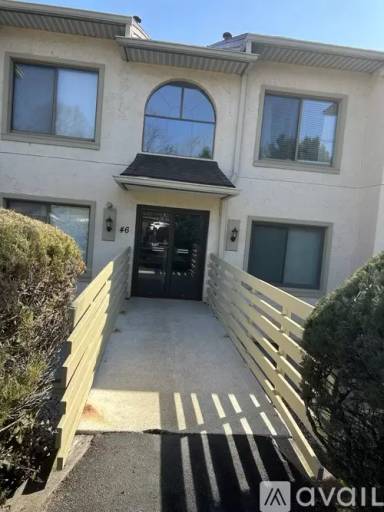 Main picture of 46 Muirfield Dr