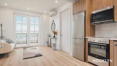 Main picture of 68 Gold St