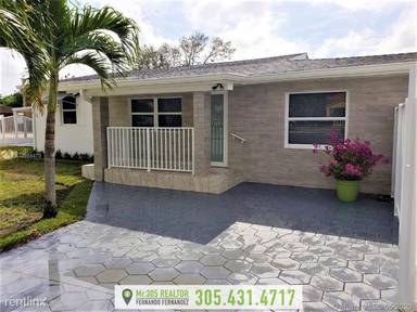 Main picture of 400 Flagami Blvd