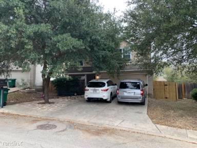 Main picture of 5226 Tomas Cir