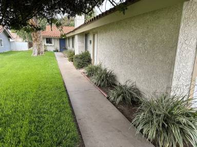 Main picture of 9837-9847 Diana Ave
