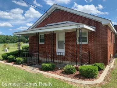 Main picture of 769 Rosewood Rd
